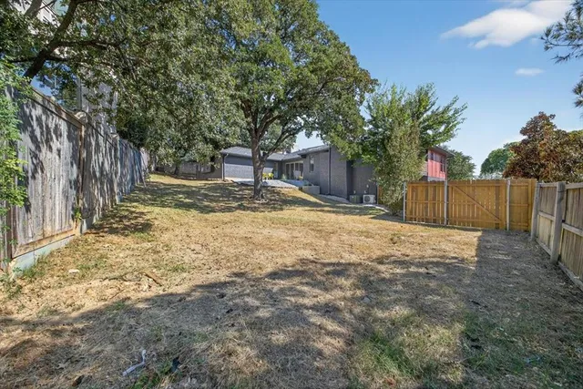 $4,500 | 250 Oak Hill Drive, Trophy Club, TX 76262