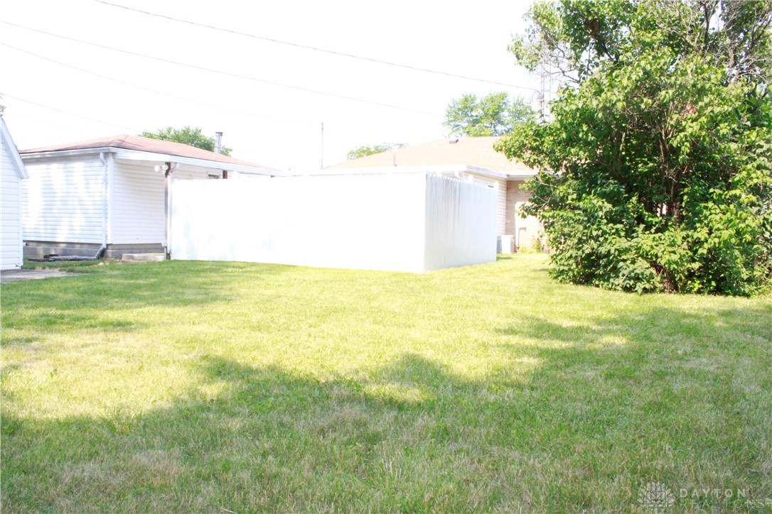 4566 West Ridgewood Road Springfield, OH 45503 - Photo 28 of 29