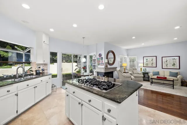 $2,300,000 | 4582 Mercurio Street, San Diego, CA 92130