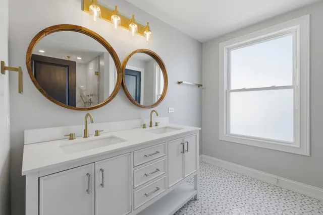 $519,900 | 5338 West 24th Place, Cicero, IL 60804