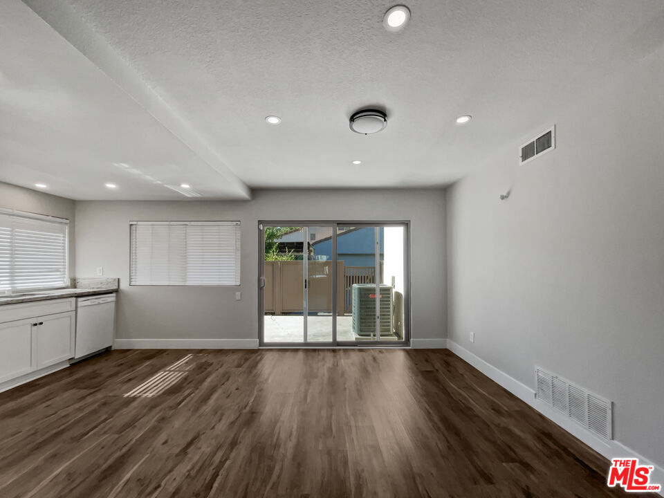 24719 Masters Cup Way Valencia, CA 91355 - Photo 11 of 25