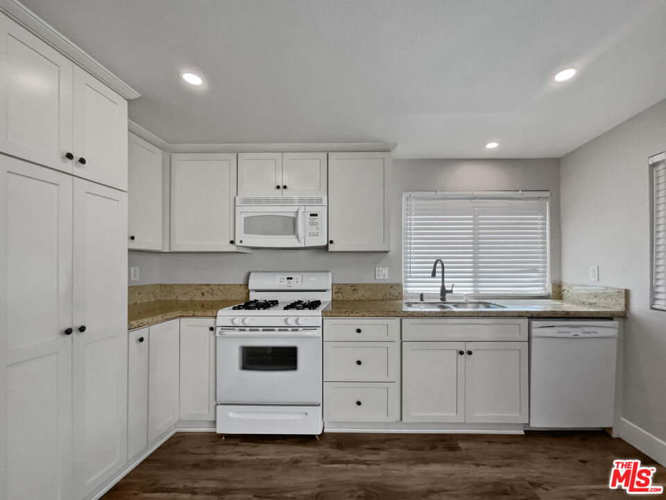 24719 Masters Cup Way Valencia, CA 91355 - Photo 12 of 25