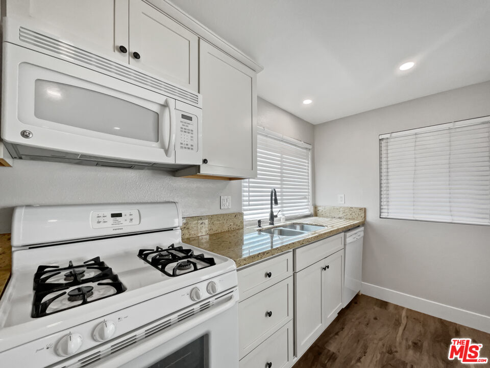 24719 Masters Cup Way Valencia, CA 91355 - Photo 13 of 25