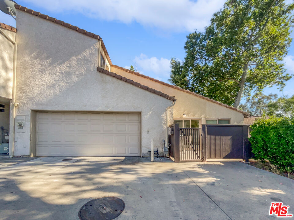 24719 Masters Cup Way Valencia, CA 91355 - Photo 23 of 25