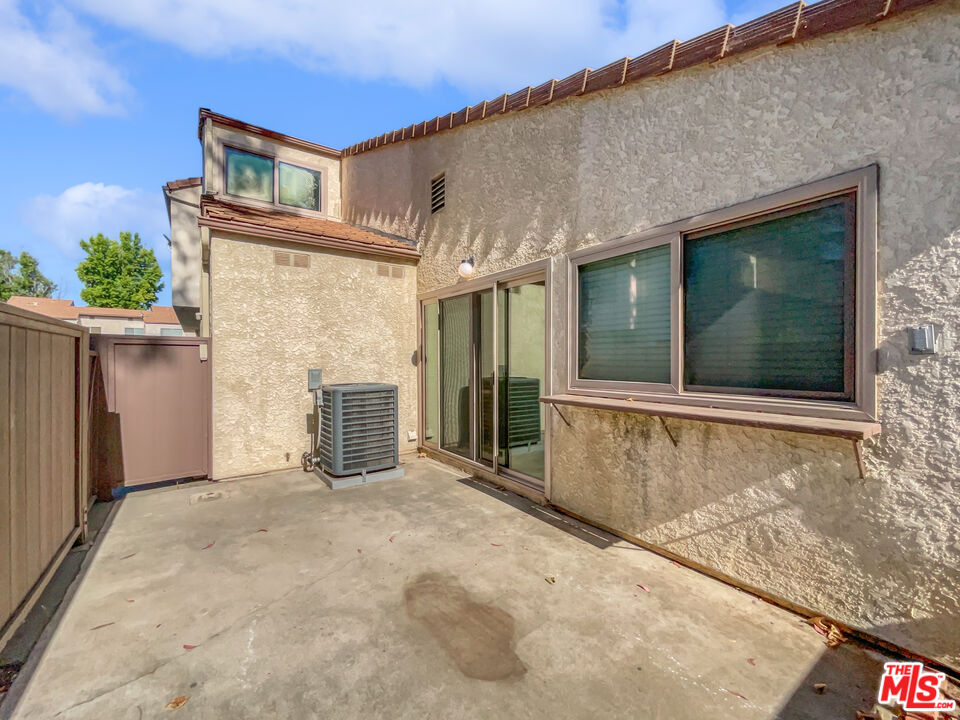 24719 Masters Cup Way Valencia, CA 91355 - Photo 6 of 25