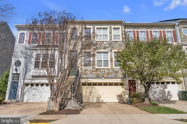 $3,195 | 2110 Capstone Circle, Herndon, VA 20170