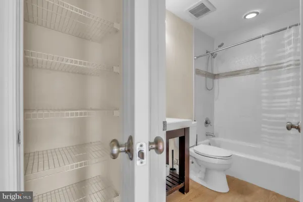 $3,195 | 2110 Capstone Circle, Herndon, VA 20170