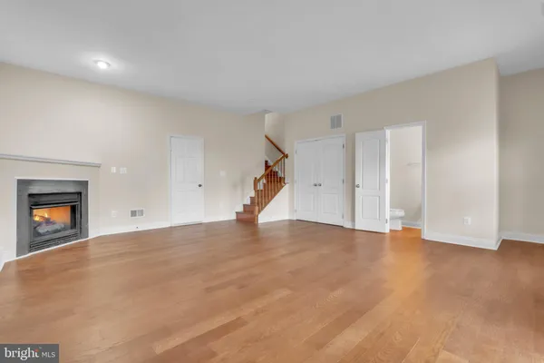 $3,195 | 2110 Capstone Circle, Herndon, VA 20170