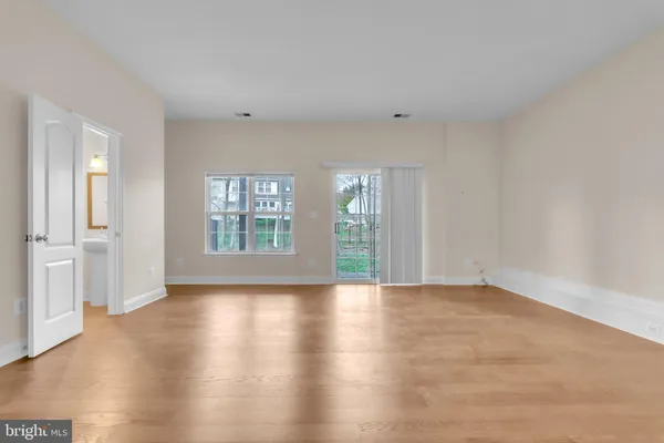$3,195 | 2110 Capstone Circle, Herndon, VA 20170