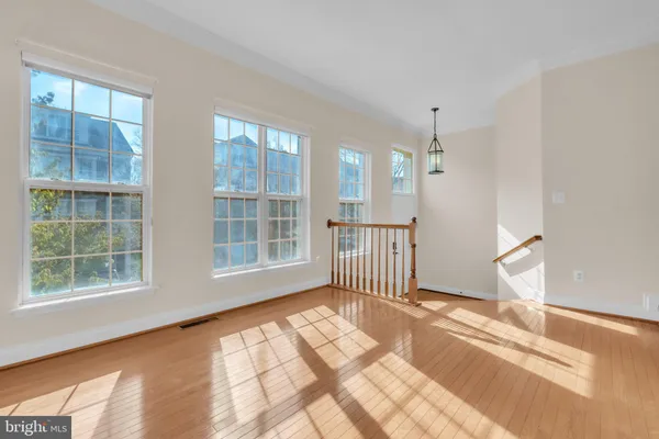 $3,195 | 2110 Capstone Circle, Herndon, VA 20170