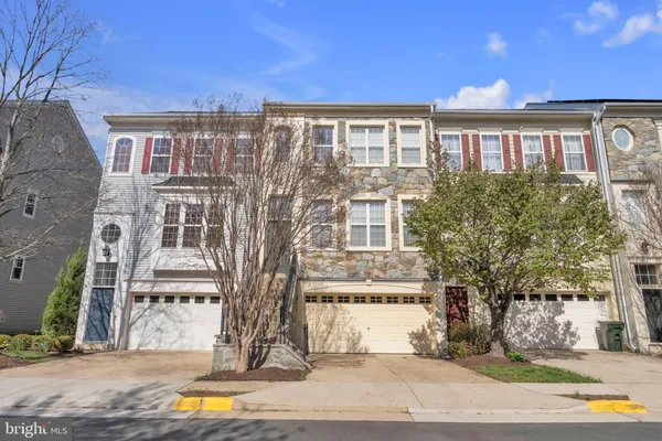 $3,195 | 2110 Capstone Circle, Herndon, VA 20170