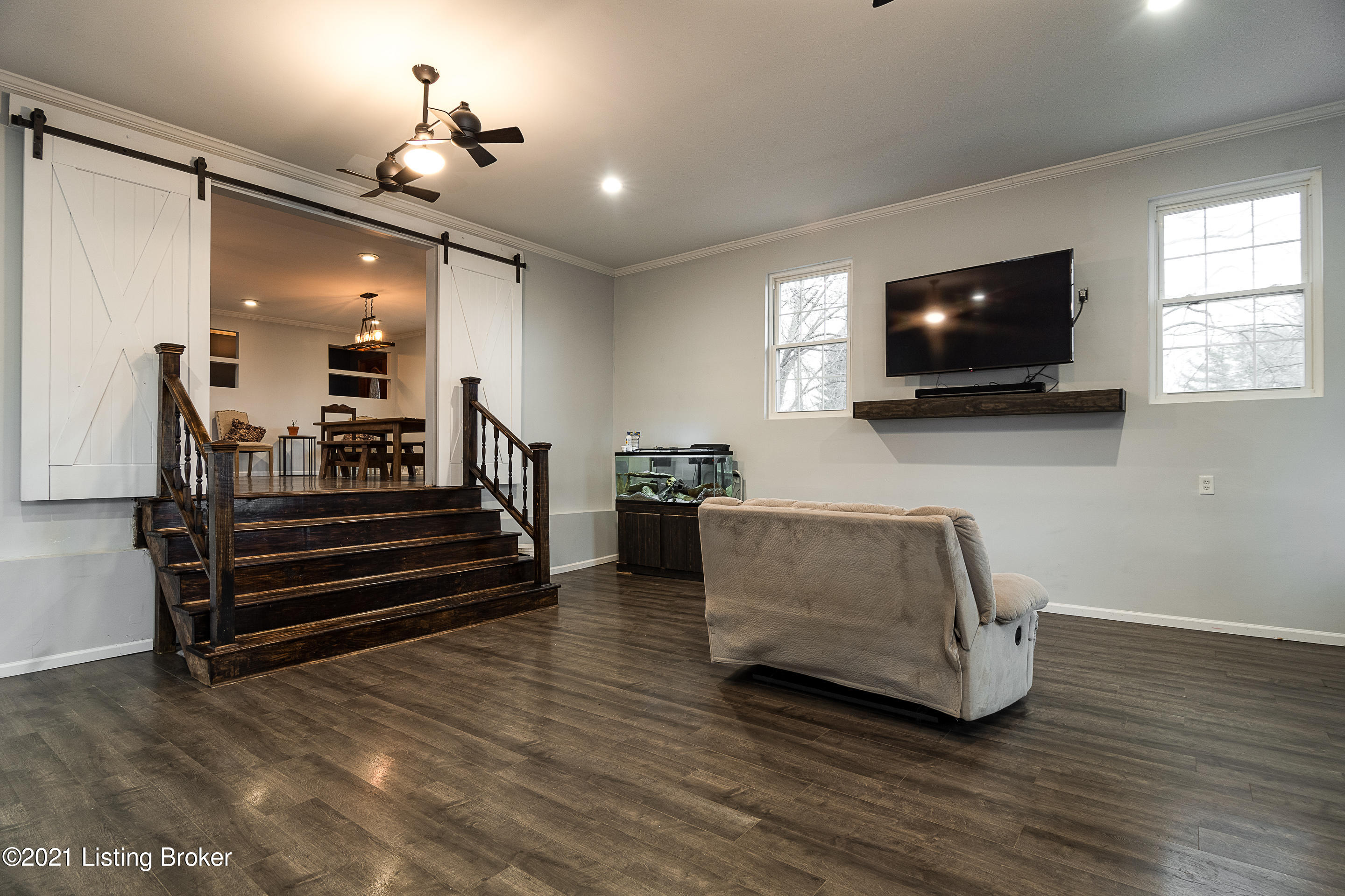 930 Allen Road Brandenburg, KY 40108 - Photo 10 of 42 Great Room