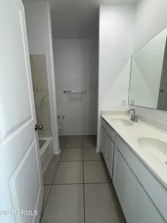 an empty room with a empty space