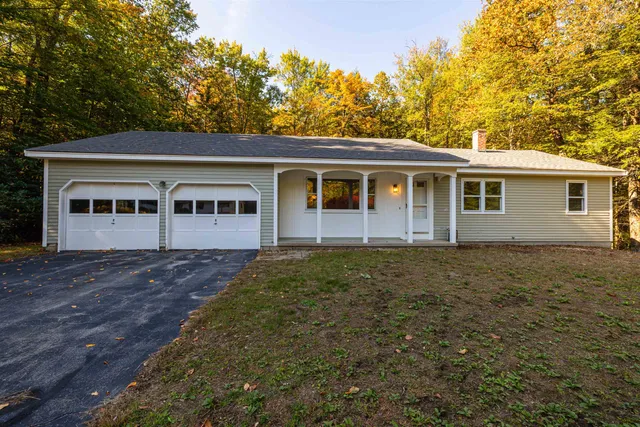 $420,000 | 7 Old Coach Road, Bow, NH 03304