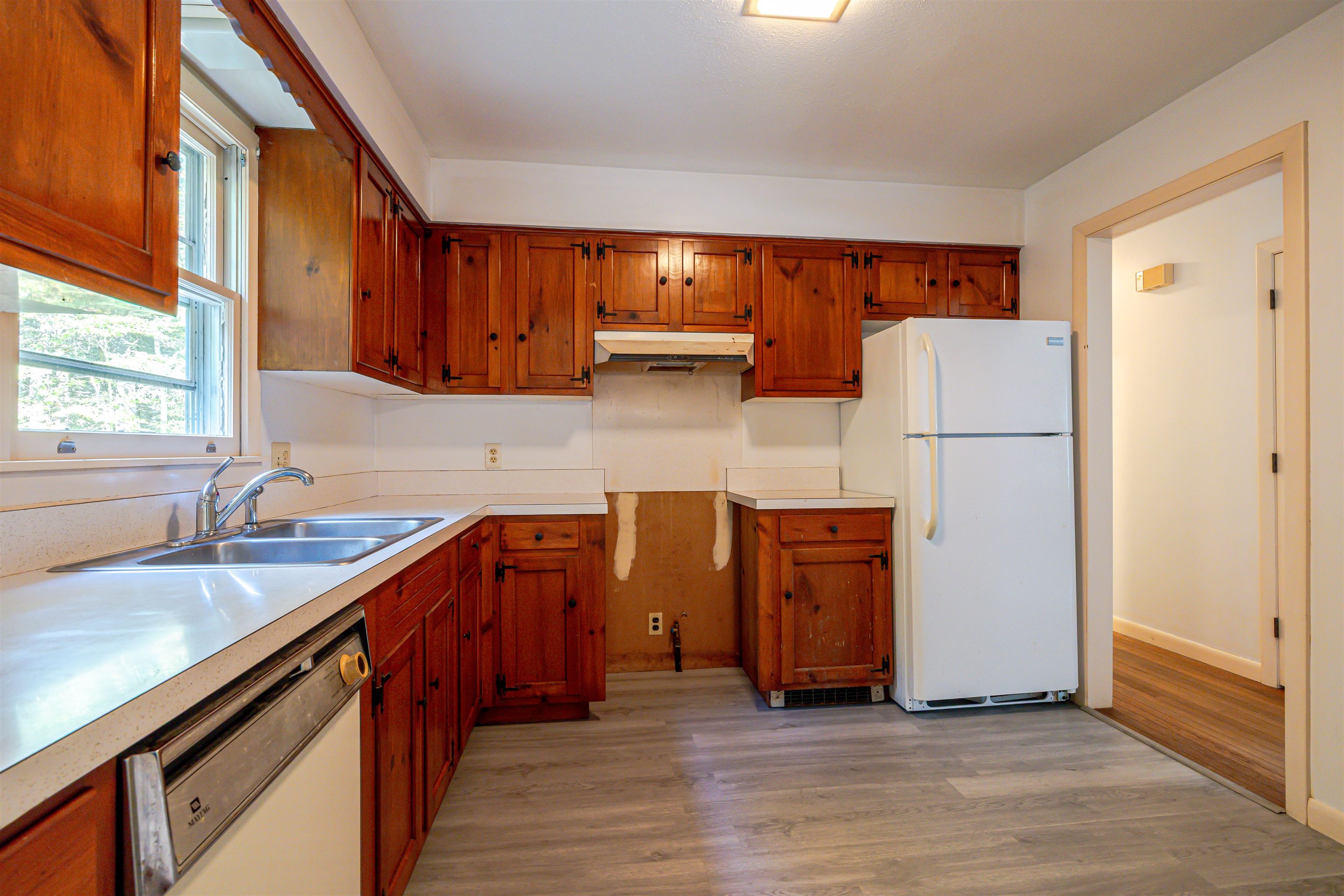 7 Old Coach Road Bow, NH 03304 - Photo 13 of 47