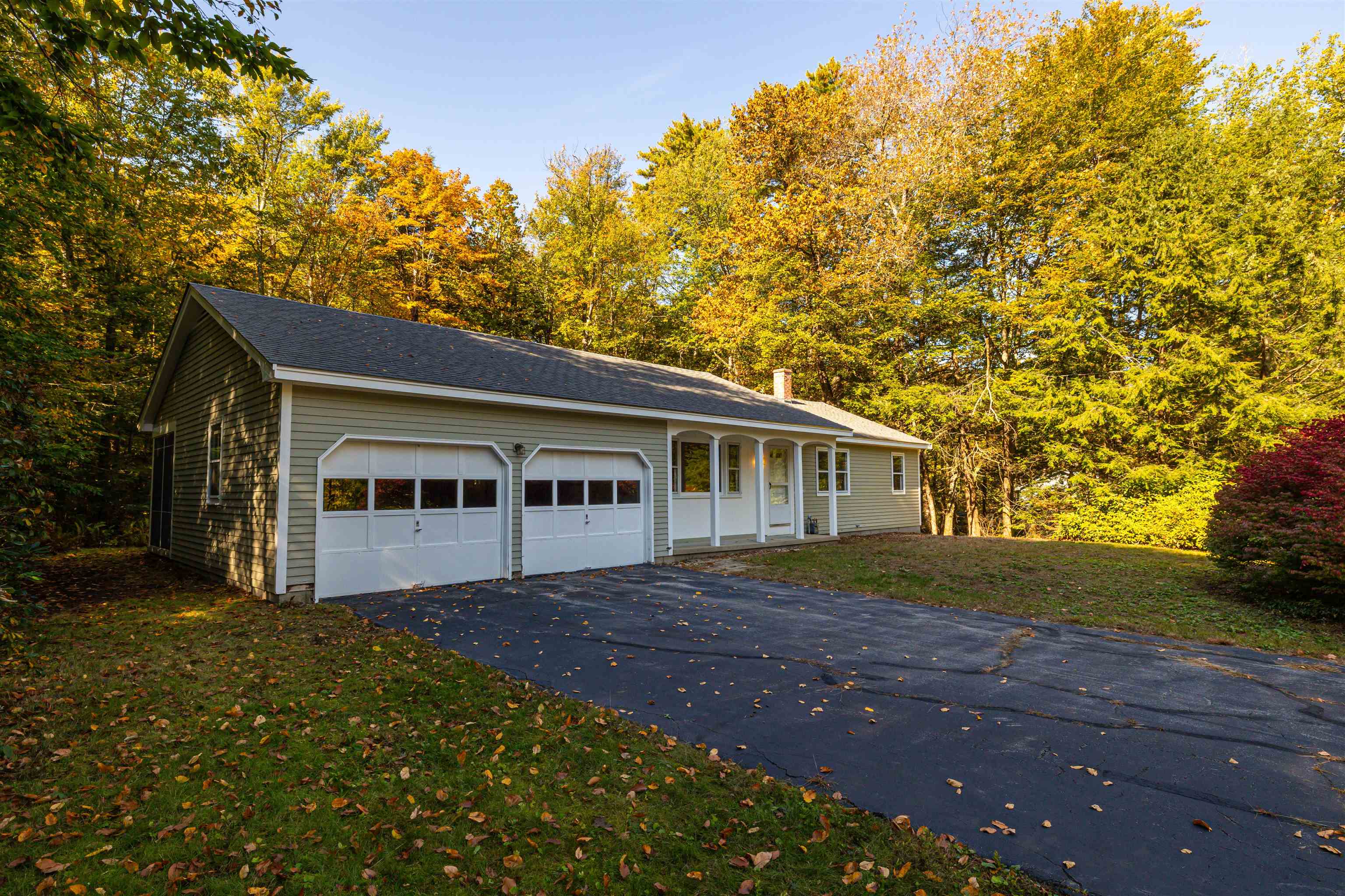 7 Old Coach Road Bow, NH 03304 - Photo 2 of 47