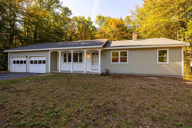 $420,000 | 7 Old Coach Road, Bow, NH 03304