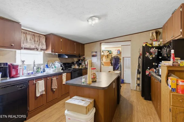 $300,000 | 2124 Rainwater Road, Dandridge, TN 37725