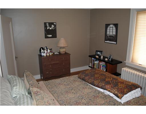 917 Wellesley Road Highland Park, PA 15206 - Photo 13 of 18 Bedroom. Guest Room