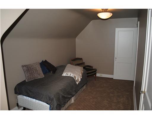 917 Wellesley Road Highland Park, PA 15206 - Photo 16 of 18 Bedroom.