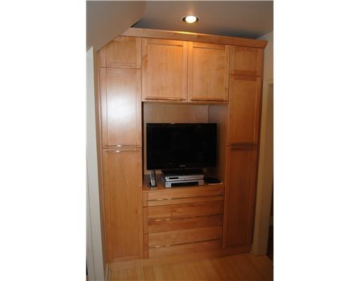 917 Wellesley Road Highland Park, PA 15206 - Photo 10 of 18 Kitchen. Entertainment Unit is the New Kitchen