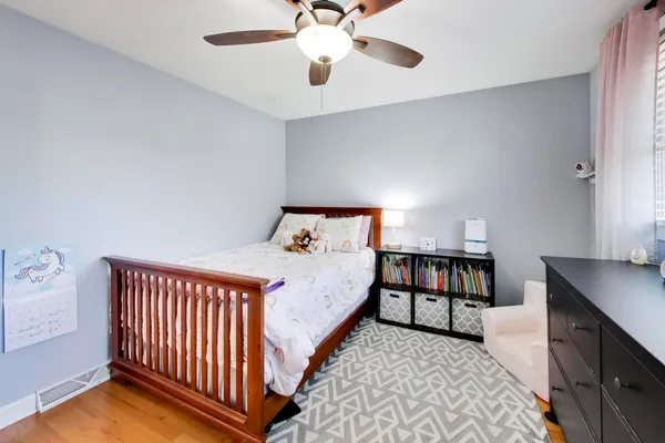 $685,000 | 44 Swift Lane, Naperville, IL 60565