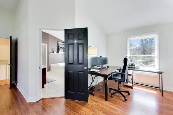 $685,000 | 44 Swift Lane, Naperville, IL 60565