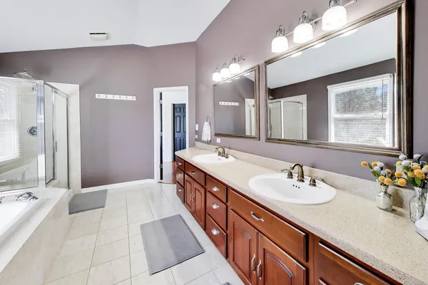 $685,000 | 44 Swift Lane, Naperville, IL 60565