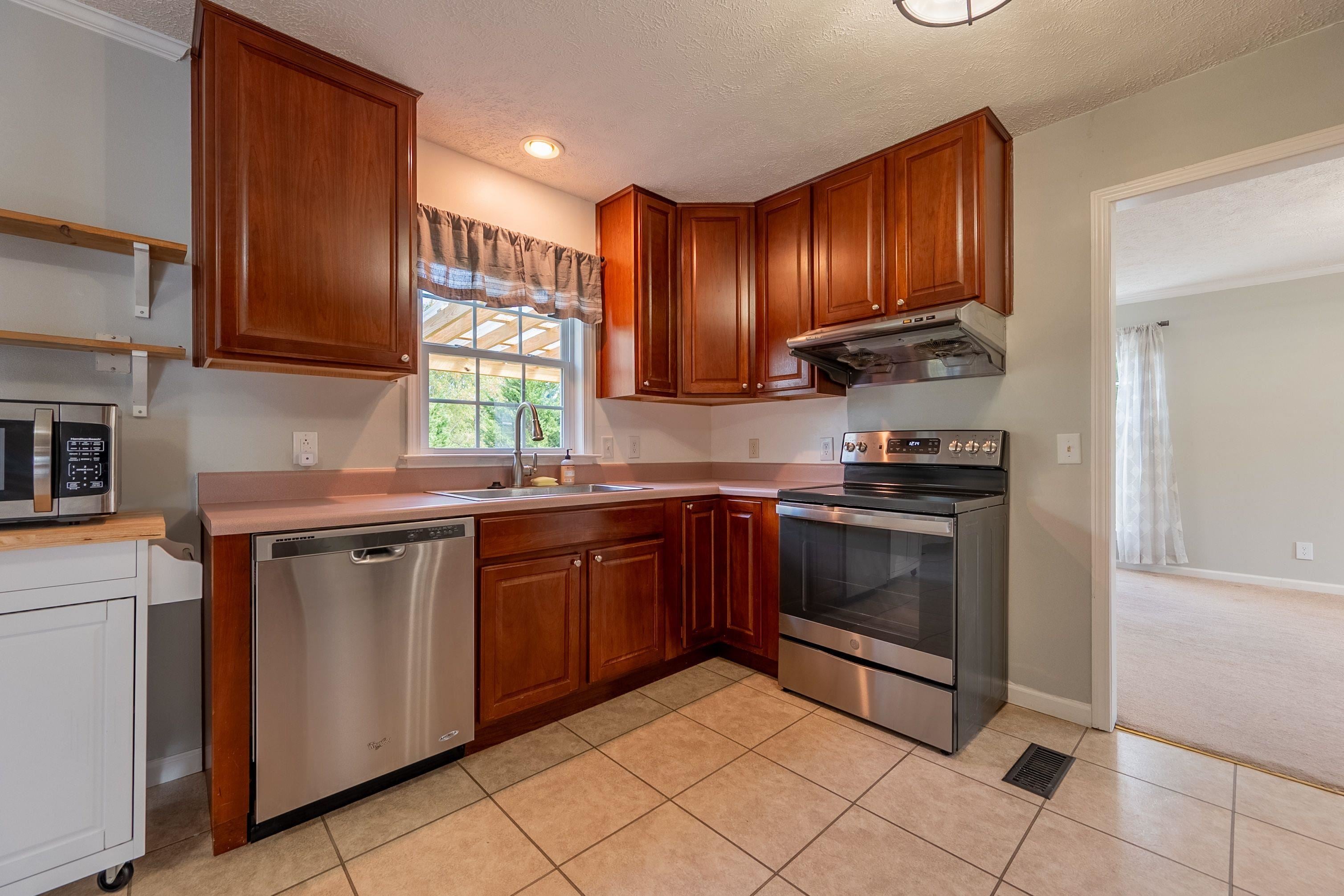 516 Meadow Ridge Radford, VA 24141 - Photo 36 of 73 Gallery Image 36