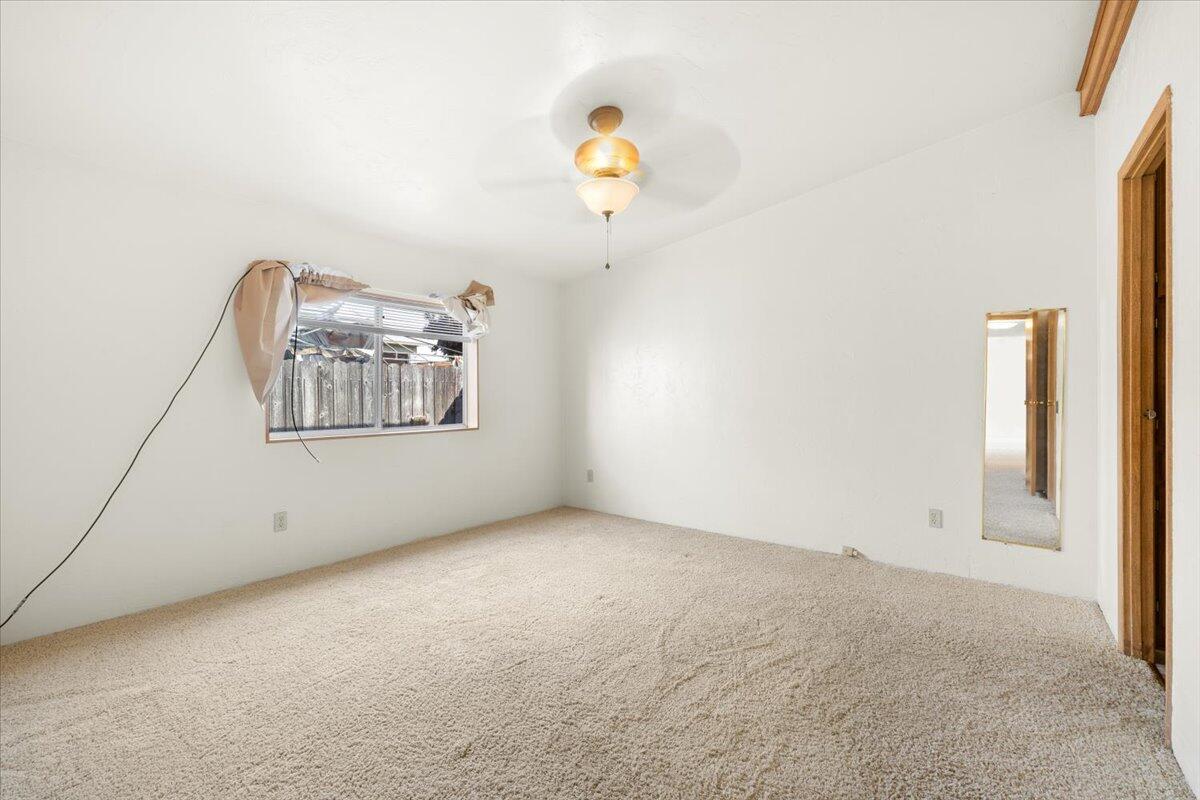 555 Freeman Road, Unit 46 Central Point, OR 97502 - Photo 12 of 22 12