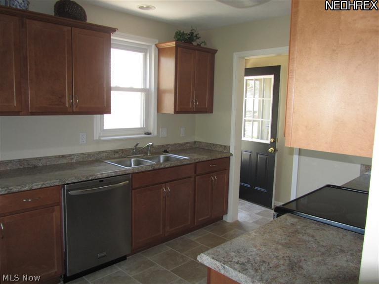 1325 Sunset Road Cleveland, OH 44124 - Photo 5 of 17 Another shot of the remodelled kitchen!