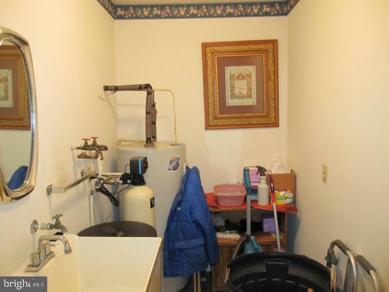 811 South Cedar Street Lititz, PA 17543 - Photo 13 of 30