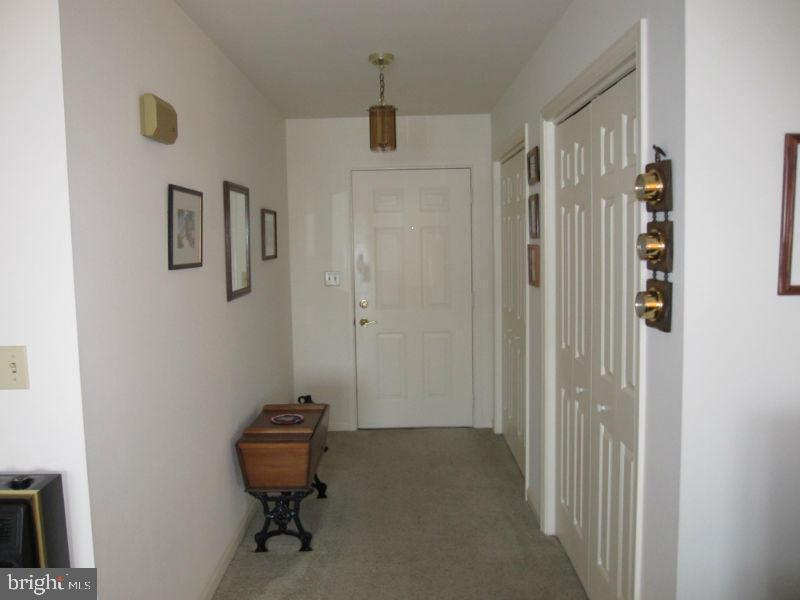 811 South Cedar Street Lititz, PA 17543 - Photo 4 of 30