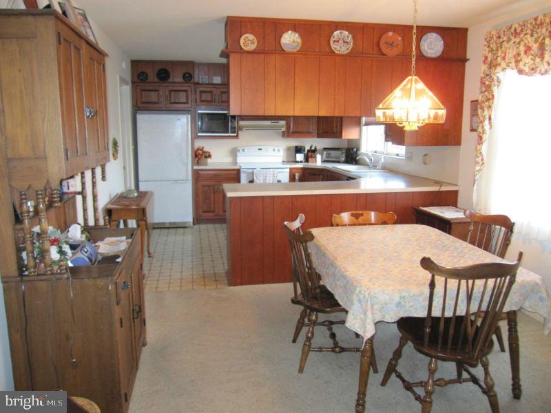 811 South Cedar Street Lititz, PA 17543 - Photo 8 of 30