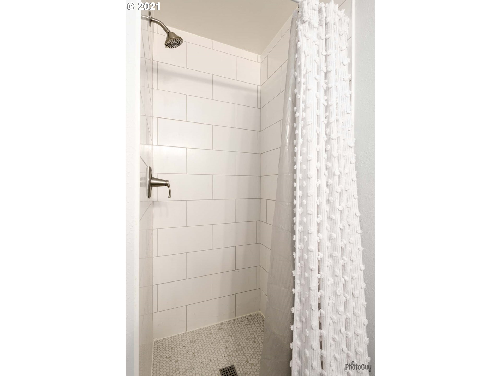 3830 Spring Boulevard Eugene, OR 97405 - Photo 20 of 25 Gallery Image 20