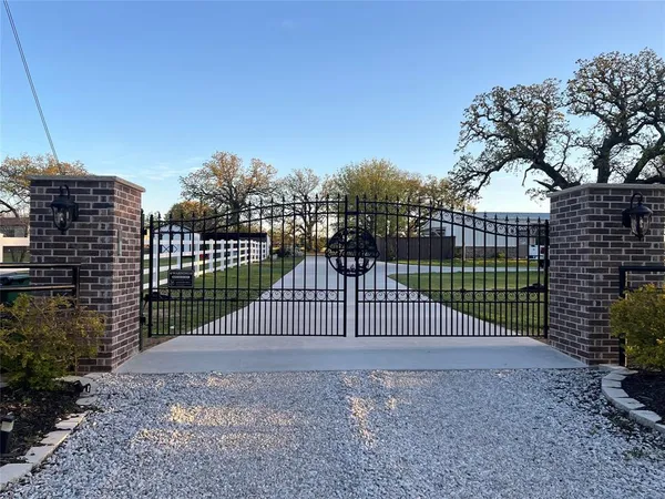 $3,100 | 1200 Tipps Road, Cross Roads, TX 76227