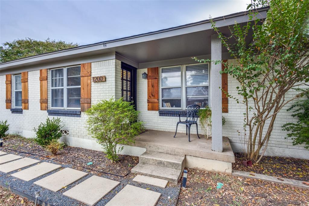 1200 Tipps Road Cross Roads, TX 76227 - Photo 4 of 32