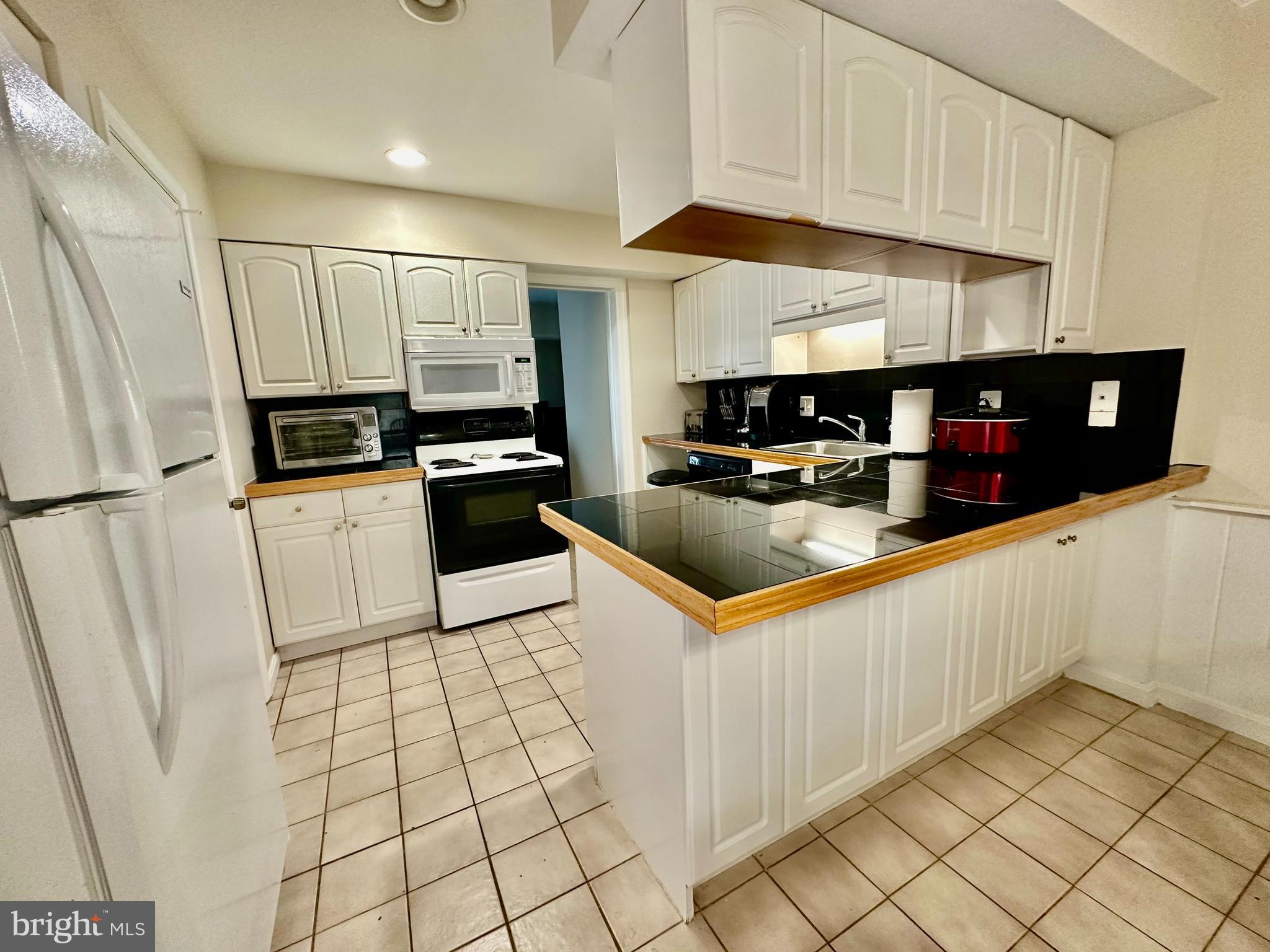 14441 Golden Oak Road Centreville, VA 20121 - Photo 5 of 11
