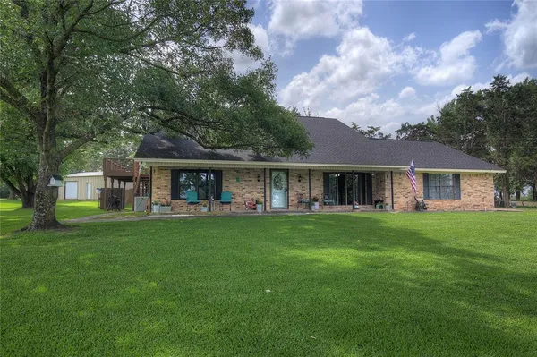 $499,900 | 753 County Rd SW 3110, Mount Vernon, TX 75457