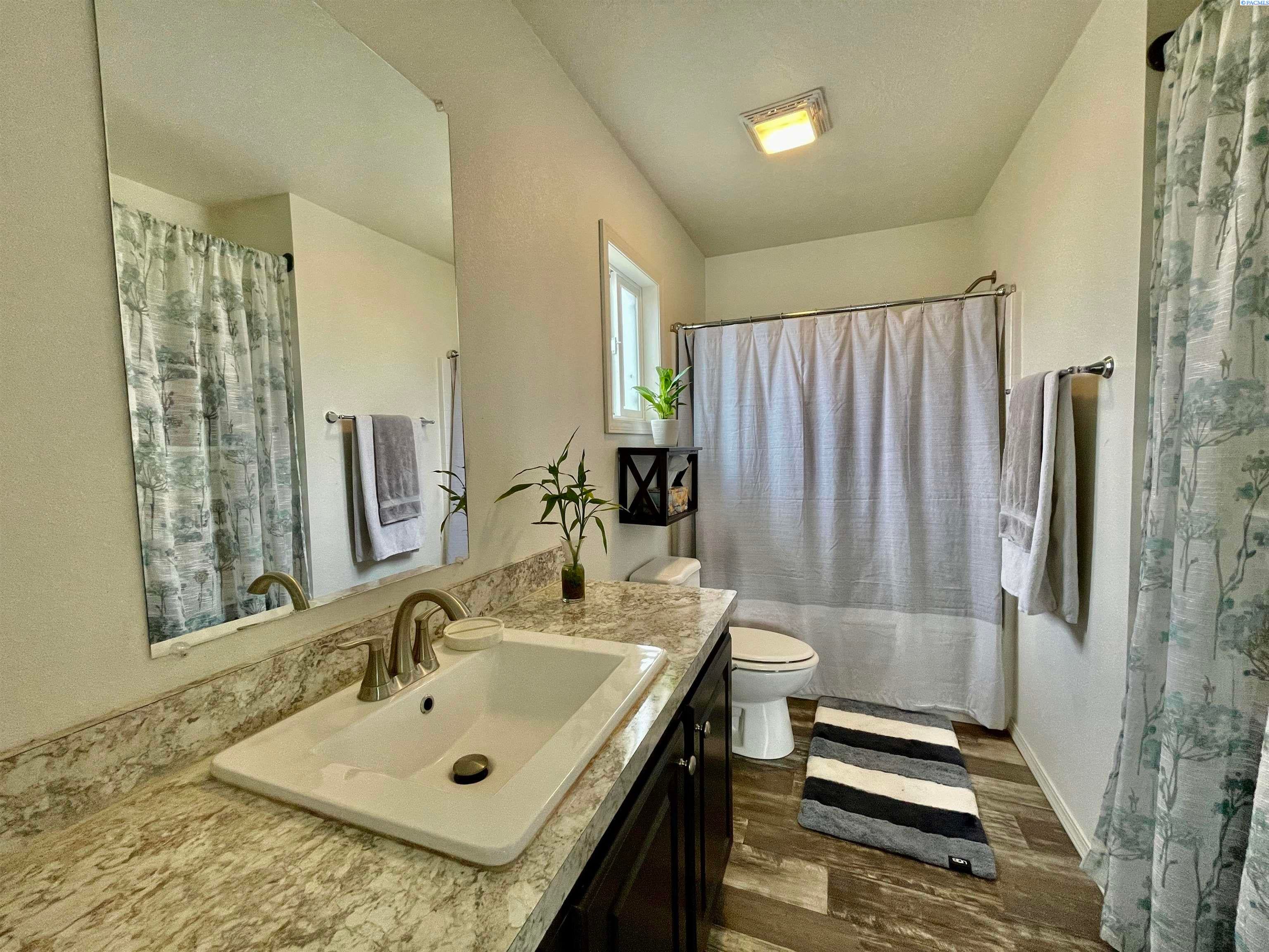 203106 East Bowles Road, Unit 56 Kennewick, WA 99337 - Photo 12 of 20 Gallery Image 12