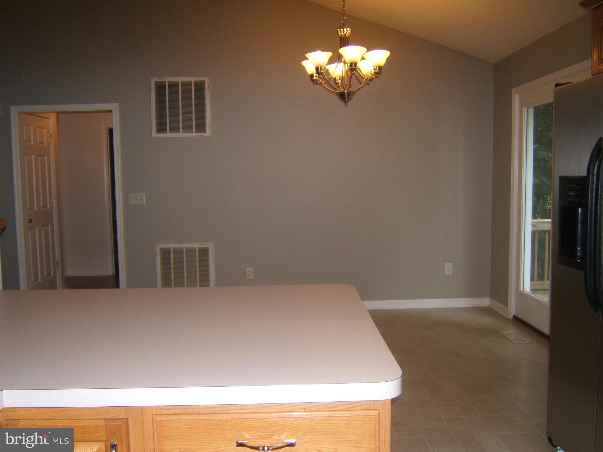 39 Poplar Rdg Trail Hedgesville, WV 25427 - Photo 10 of 30 Dining Room