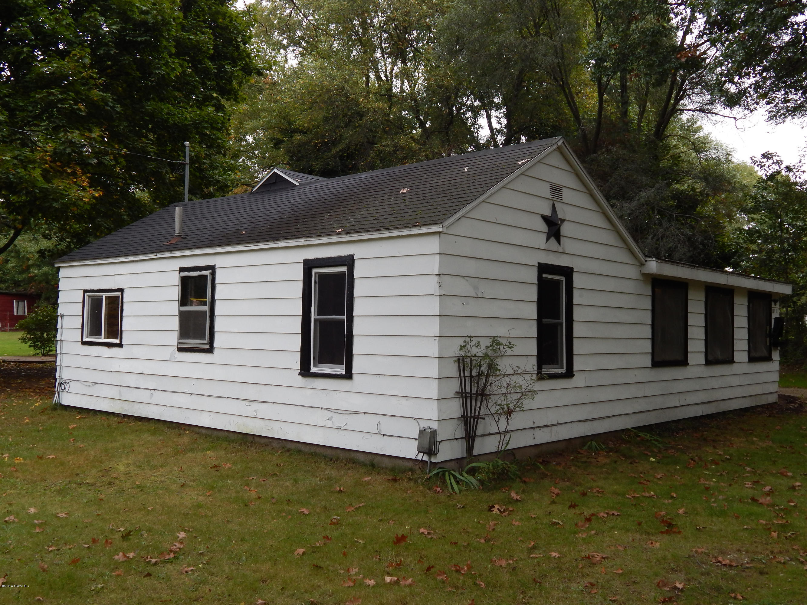 9890 7 Mile Road Belding, MI 48809 - Photo 3 of 20 DSCN1786