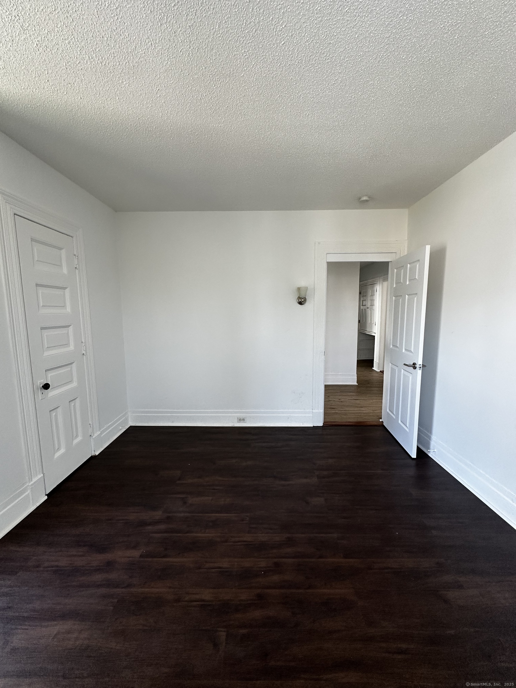 50 Chestnut Avenue Waterbury, CT 06710 - Photo 4 of 30