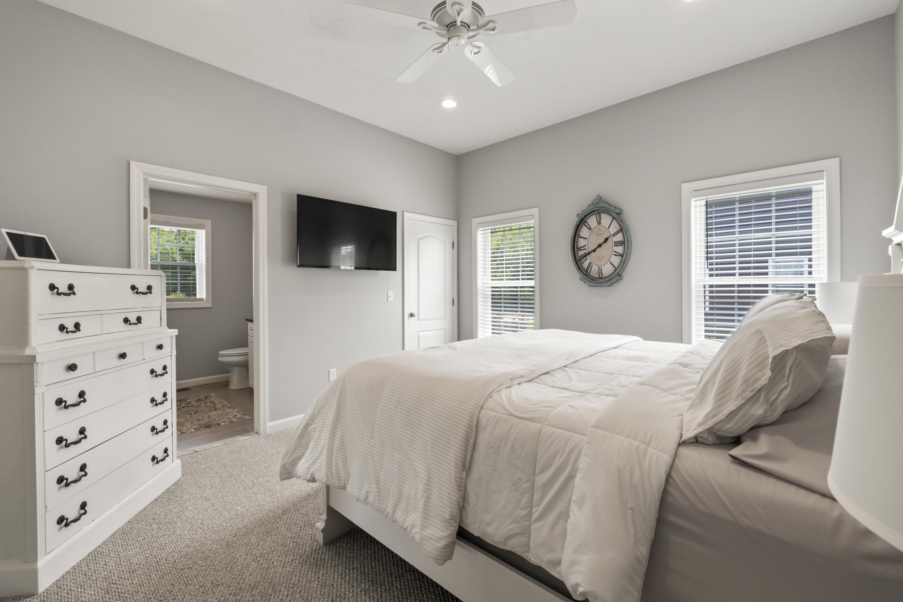 239 Clubhouse Road, Unit 76 Wells, ME 04090 - Photo 31 of 50 Primary Suite
