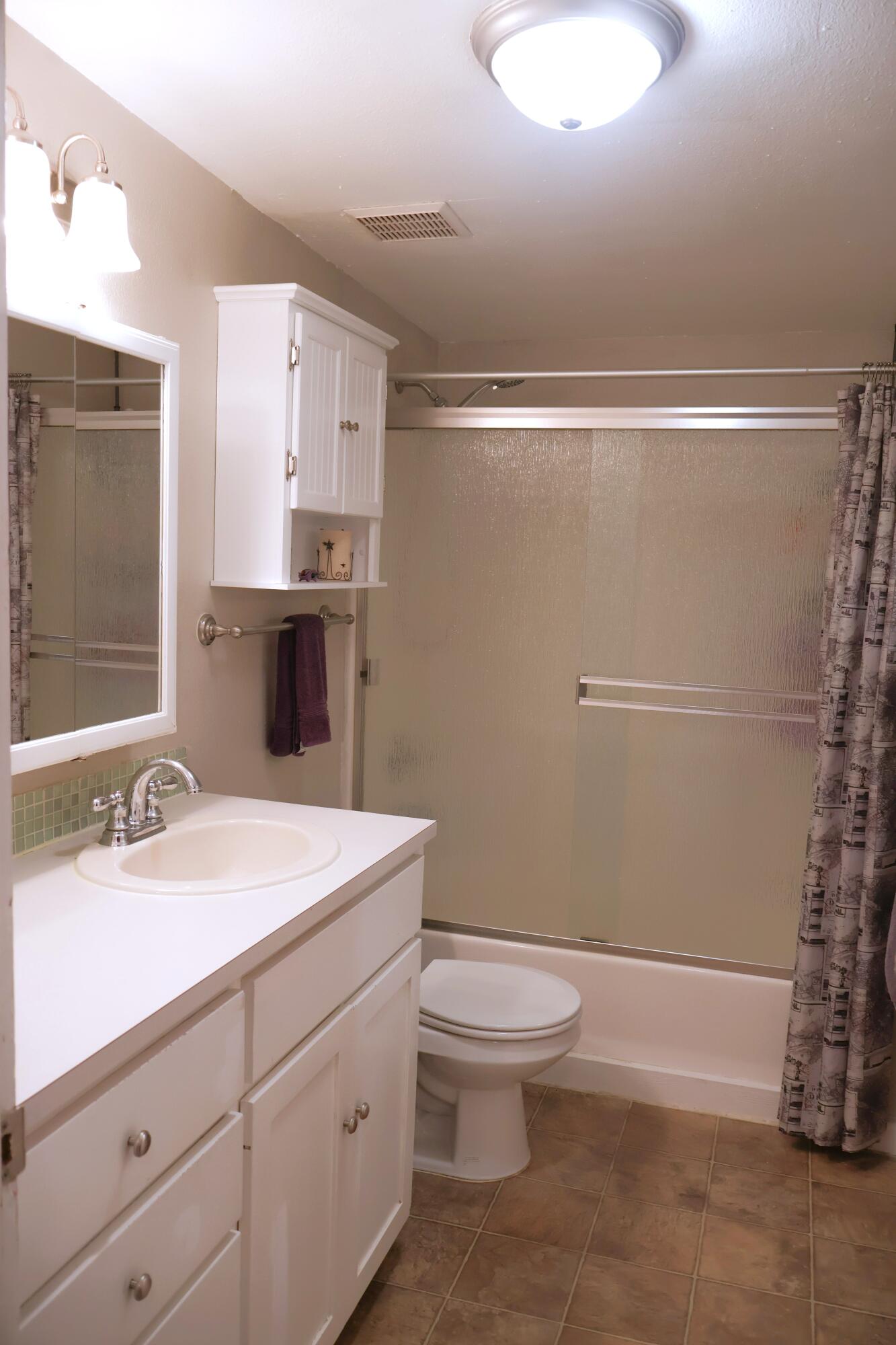 1002 Sunset Avenue Medford, OR 97501 - Photo 11 of 17