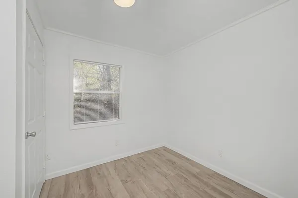 $1,400 | 392 Tiger Lily Lane, DeFuniak Springs, FL 32433