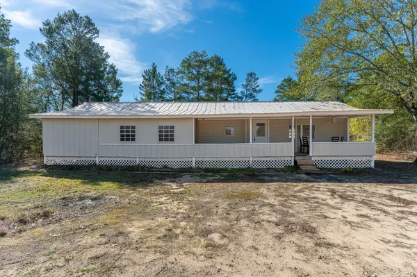 $1,400 | 392 Tiger Lily Lane, DeFuniak Springs, FL 32433