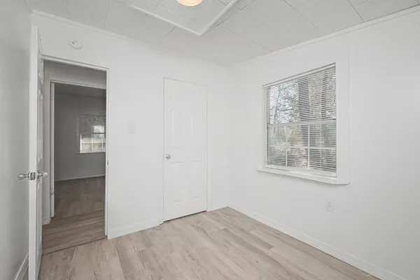 $1,400 | 392 Tiger Lily Lane, DeFuniak Springs, FL 32433