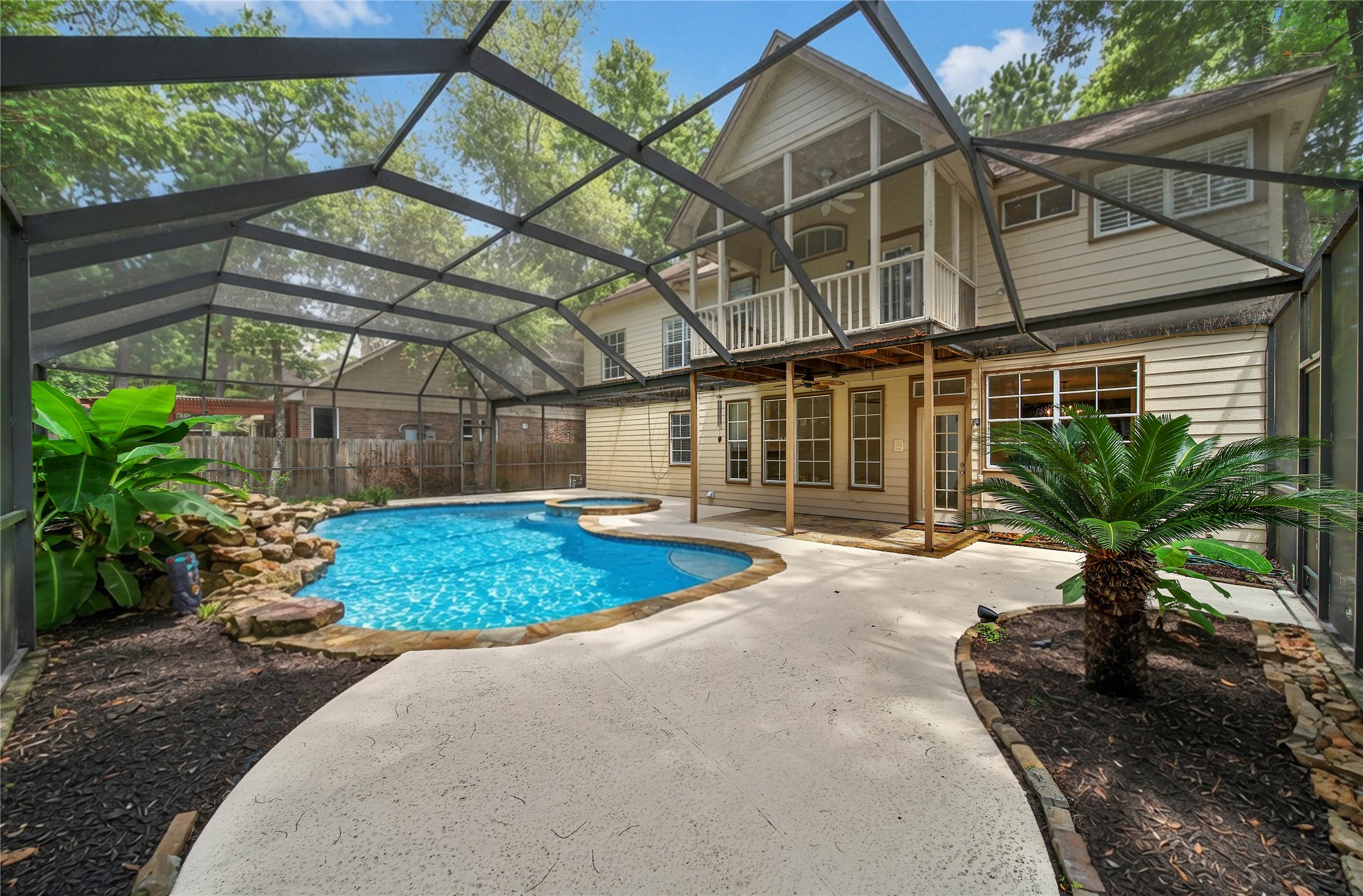 7 Churchdale Place Spring, TX 77382 - Photo 38 of 40 Covered Pool
