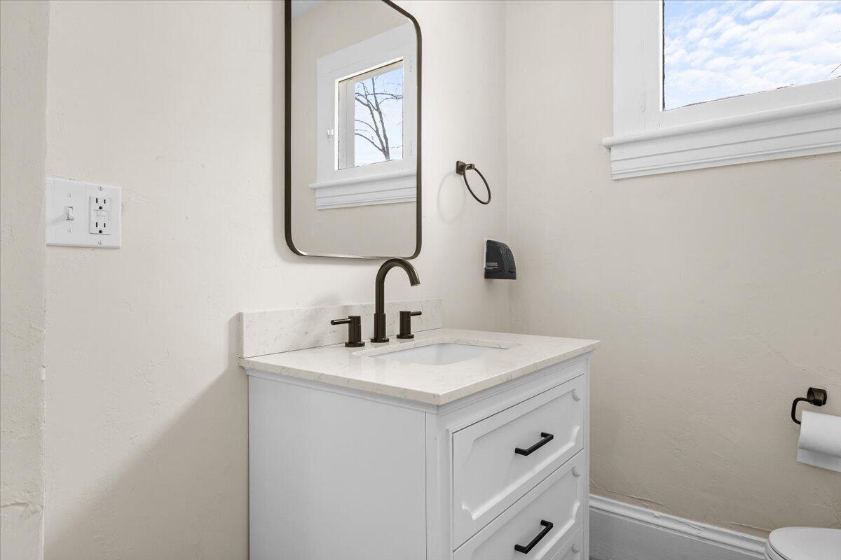 2622 Tillett Road Southwest Roanoke, VA 24015 - Photo 15 of 35 15-2622 Tillett Rd SW 15